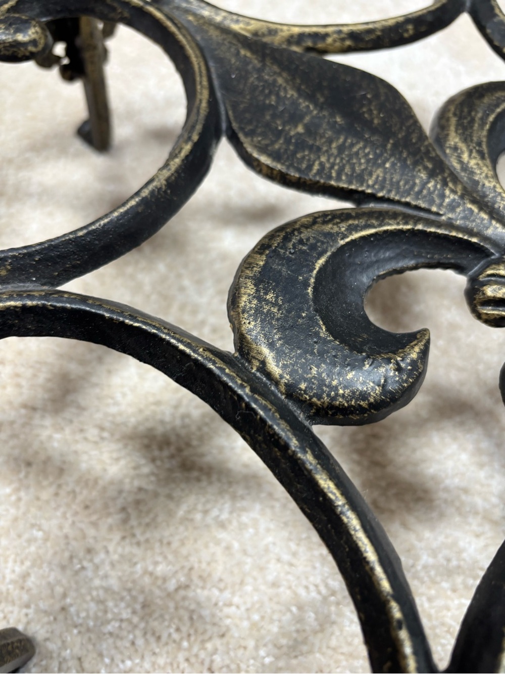 Cast Iron Fleur-de-Lis Ornate Plant Stand Black w Gold Accents Heavy Duty - Picture 5 of 12